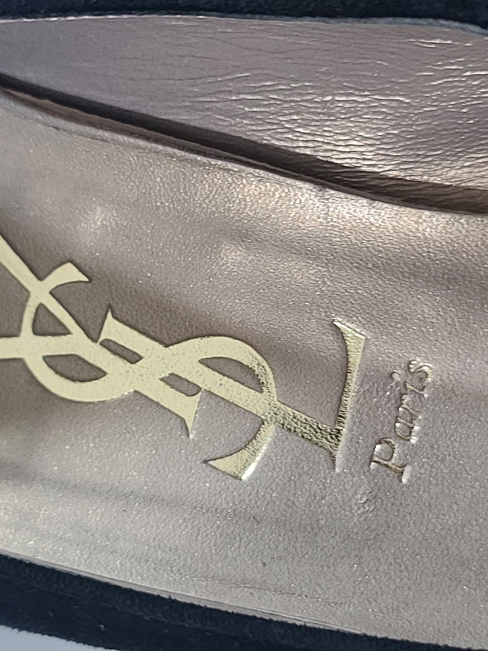 Saint Laurent Black and Gold Women's Shoulder Bag with Signature YSL Logo - Picture 1 of 9